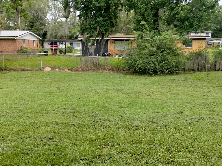 5135 Chivalry Dr — Photo 19