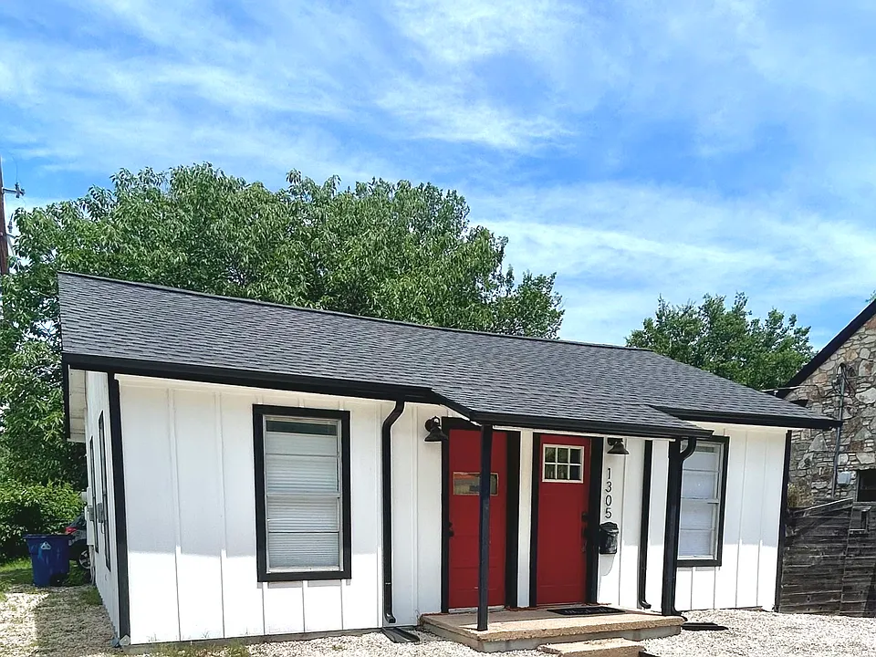 1305 Salina St #1