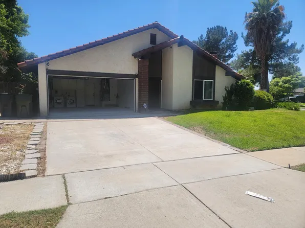 908 Cimarron Dr, Redlands, CA 92374