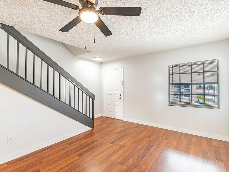 4907 W McElroy Ave #209 — Photo 14