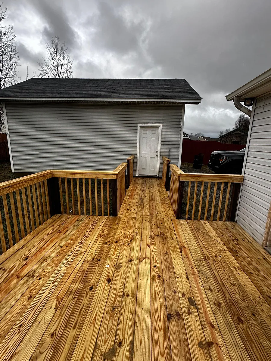 Building Photo - 121 Hillcreek Ct