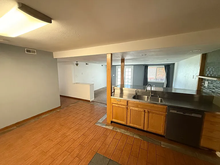 3710 Lynn Dr #2 — Photo 8