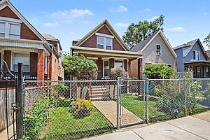 1st image of 6621 S Oakley Ave
