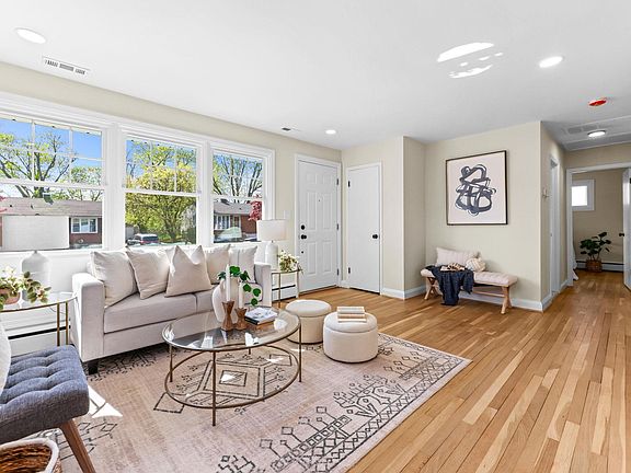 5th image of 3820 Brownhill Rd