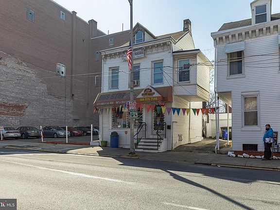 4th image of 736 Franklin St #738