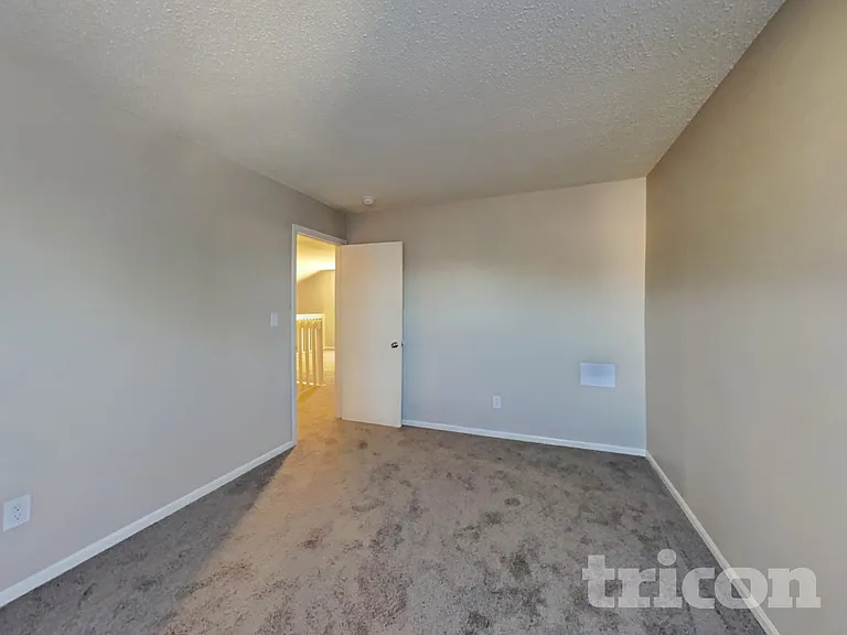7114 Mars Dr — Photo 12
