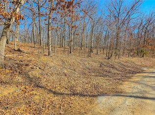 450 Grand View Dr, Sunrise Beach, MO 65079