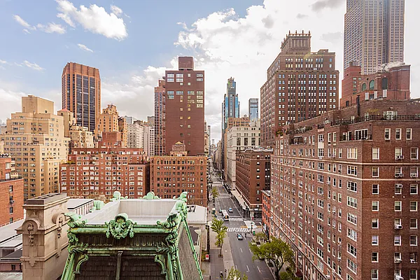 Rented by Living New York | media 35