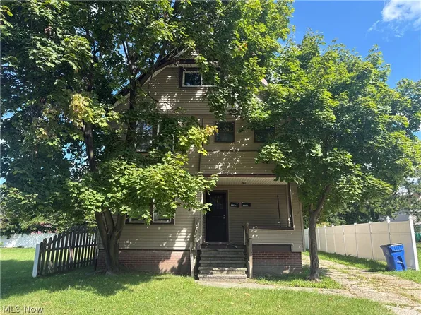 12501 Dove Ave, Cleveland, OH 44105