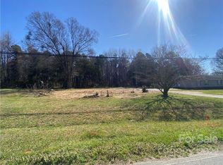 7832 Plott Rd, Charlotte, NC 28215