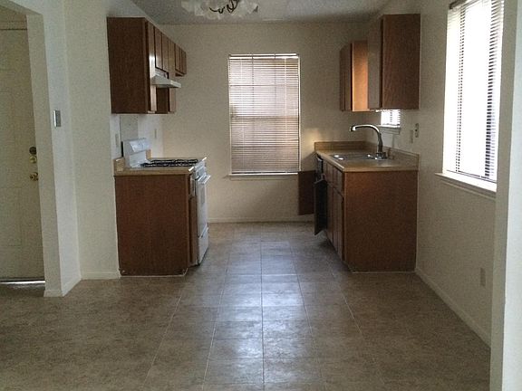 2nd image of 11606 Pearwood Pl