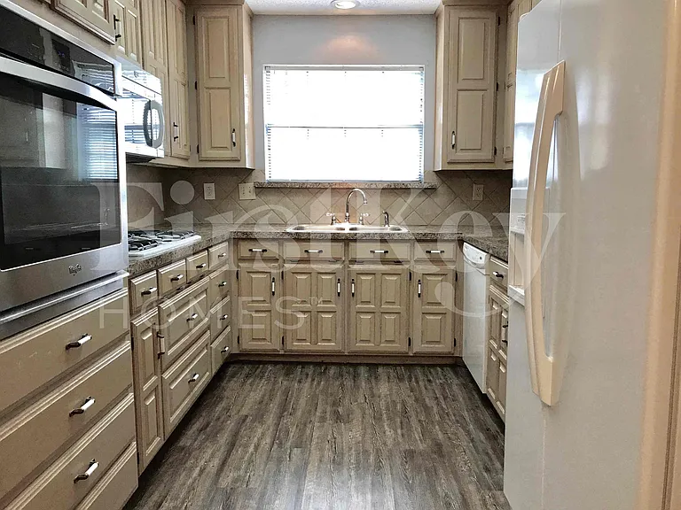 5302 Deep Canyon Dr — Photo 15