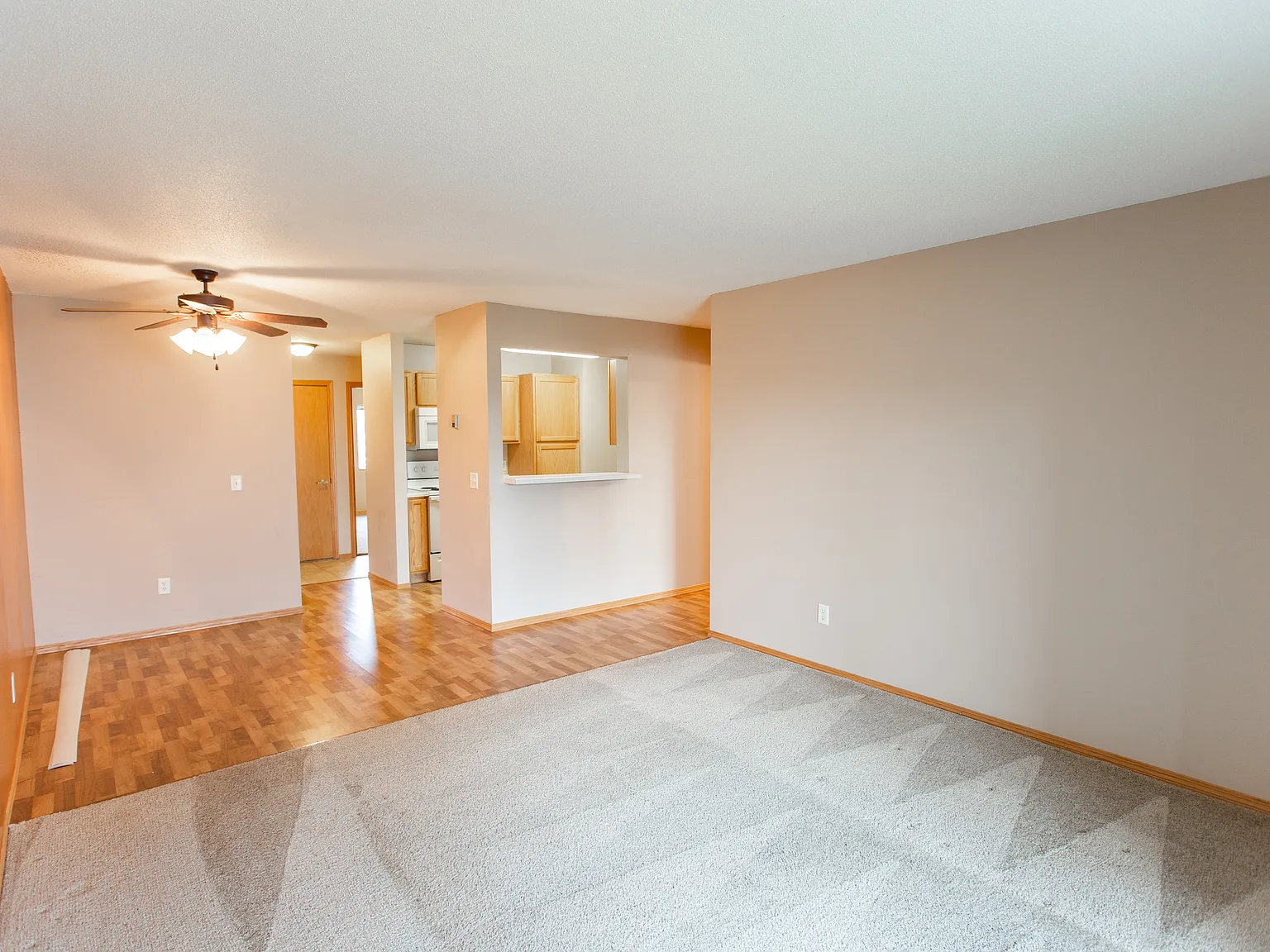 Deer Ridge Apartments — Photo 4
