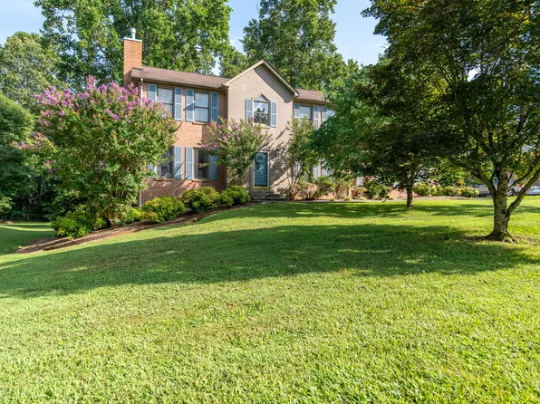 1779 Seven Oaks Dr, Morristown, TN 37814