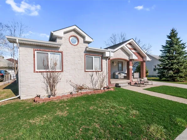 6164 N Gulley Rd, Dearborn Heights, MI 48127