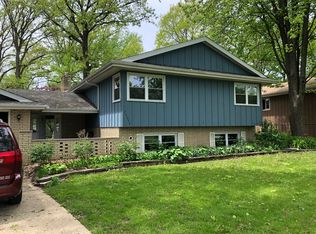 16233 S Serenity Dr, Plainfield, IL 60586