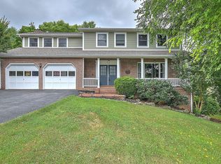 3000 Moss Creek Dr, Johnson City, TN 37604