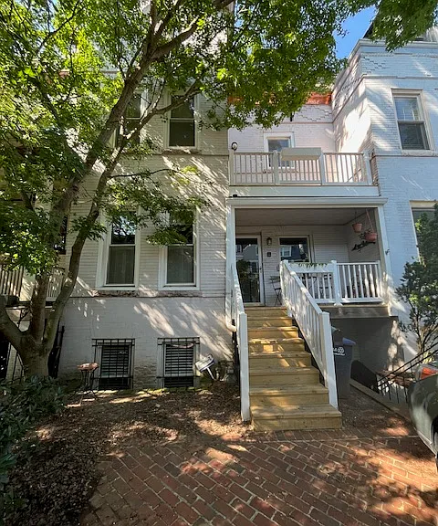 1646 Newton St NW #B — Photo 1