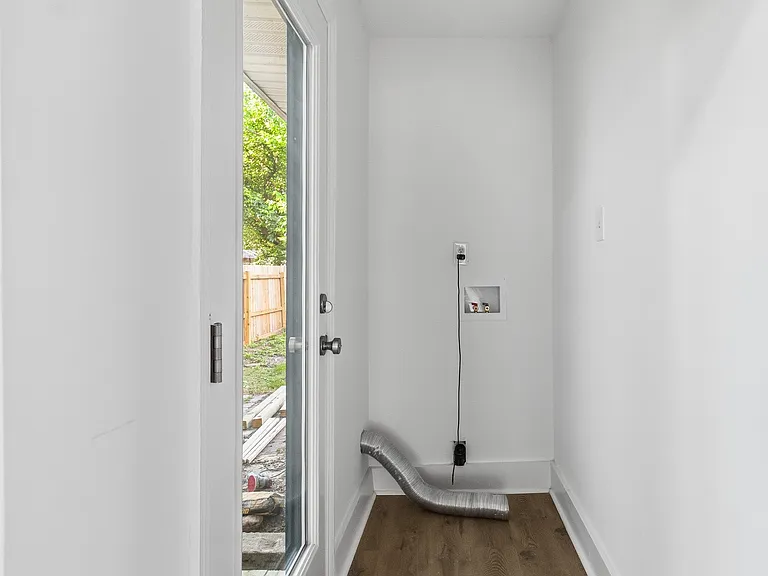 105 Marne Ave — Photo 19