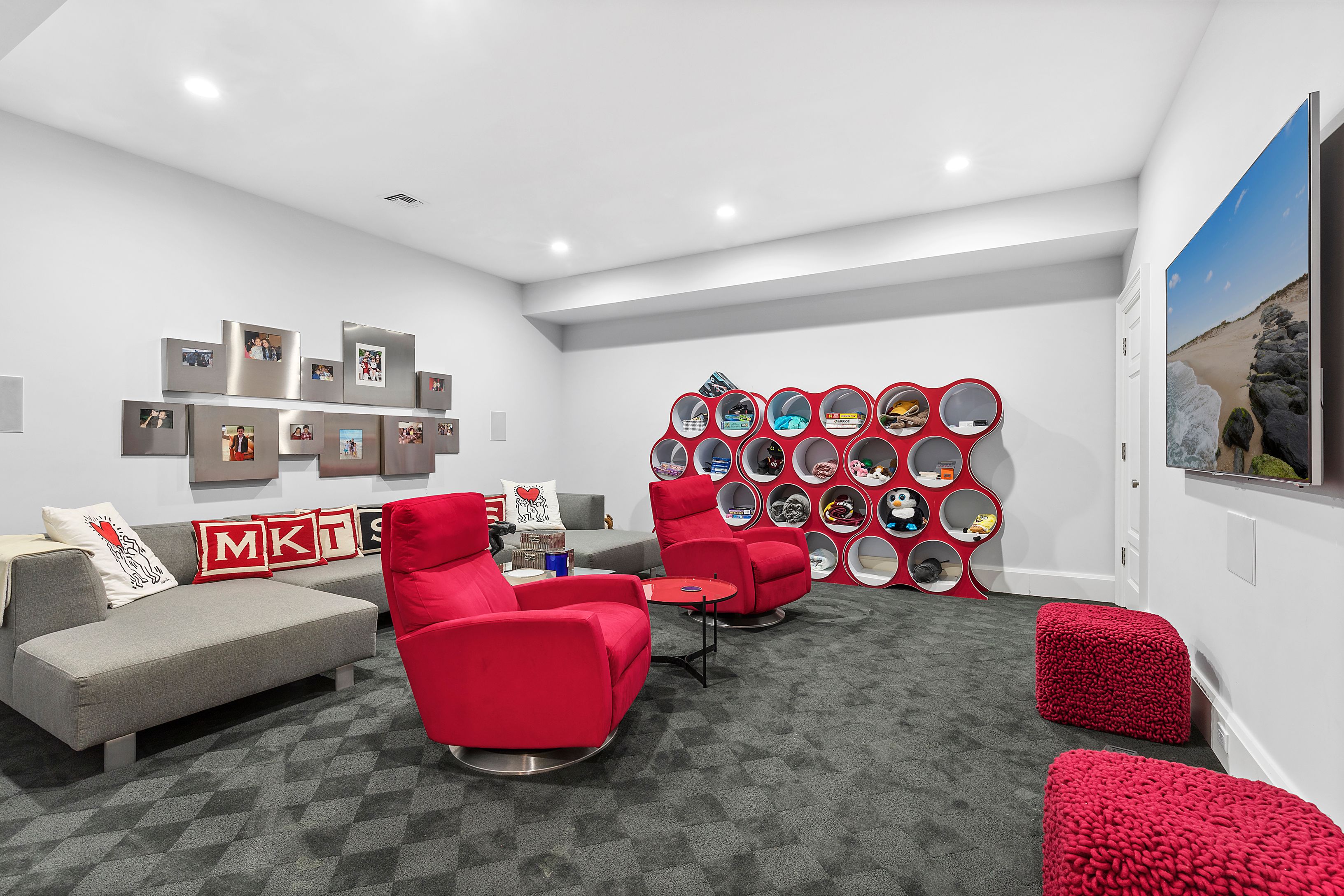 7 Old Station Pl in Amagansett Out East