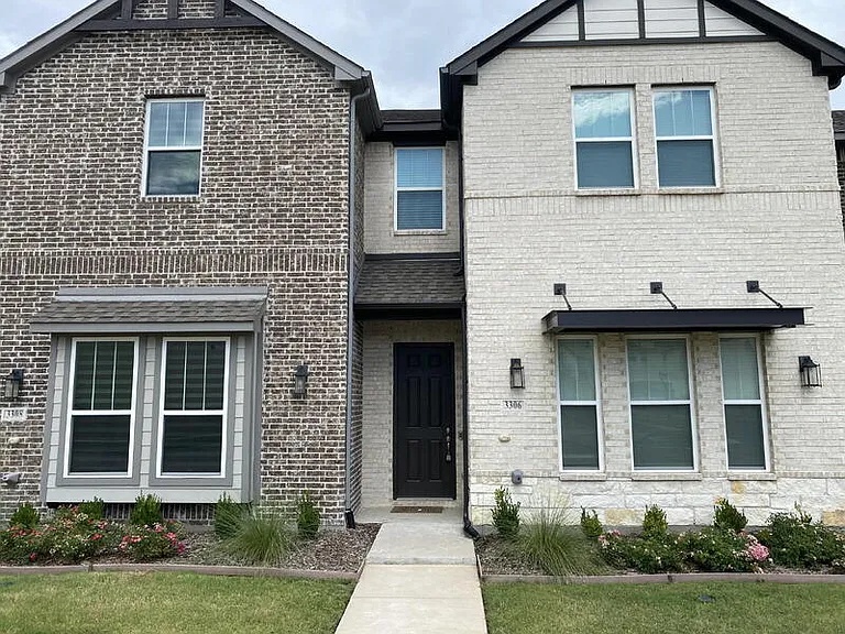 3306 Colorado Ln — Photo 1