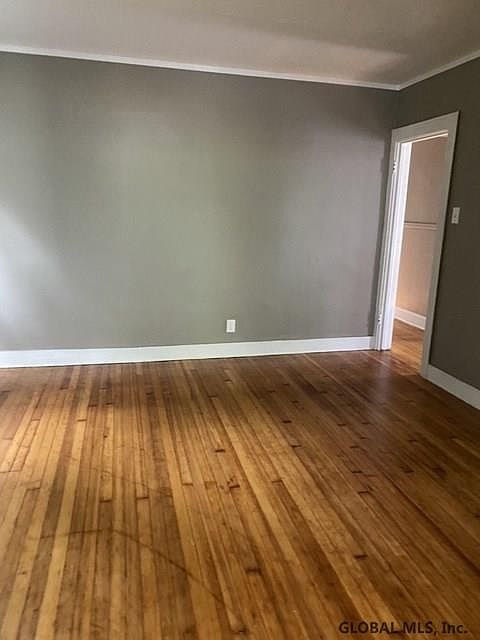 2nd image of 899 Mercer St