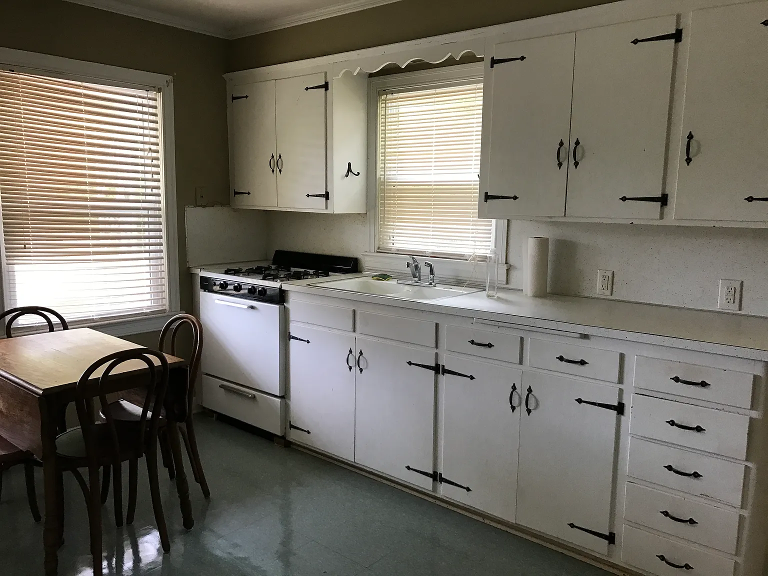 2 bed, $1,250 — Photo 2