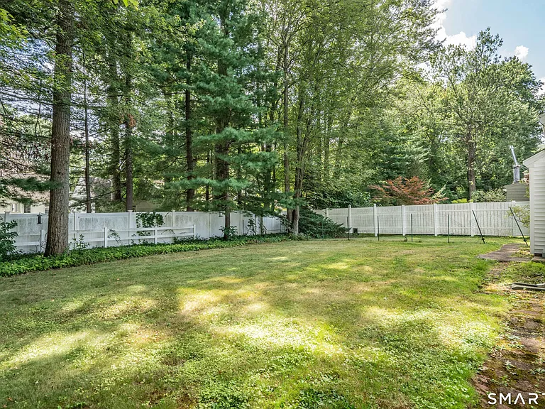 25 Greensview Dr — Photo 20