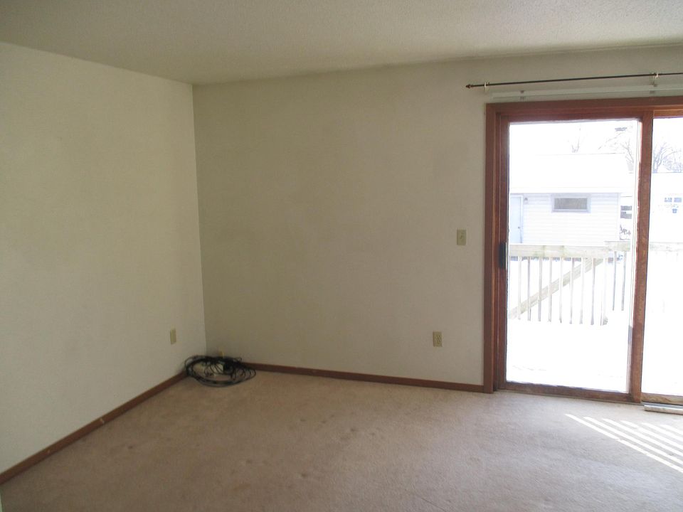 2nd image of 914 26th St S