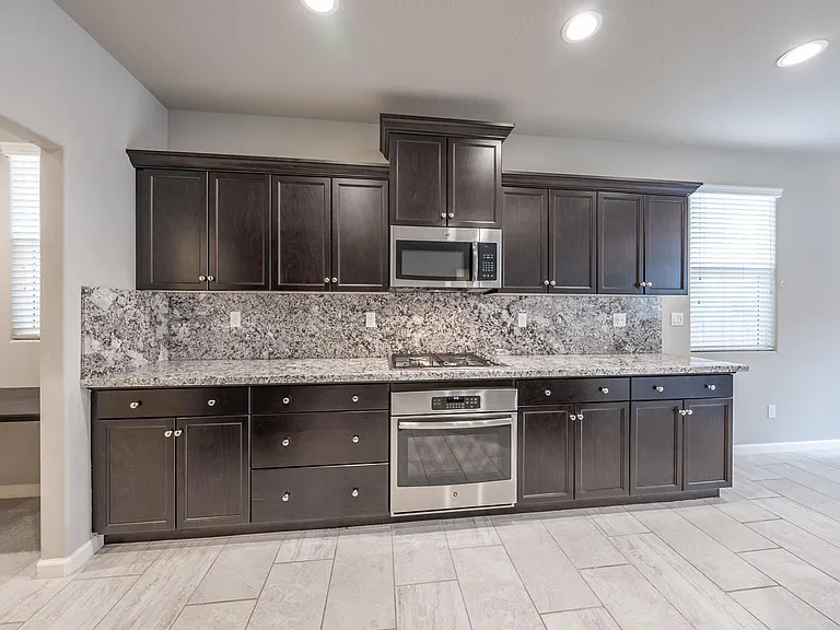 3555 Encino Ave — Photo 12