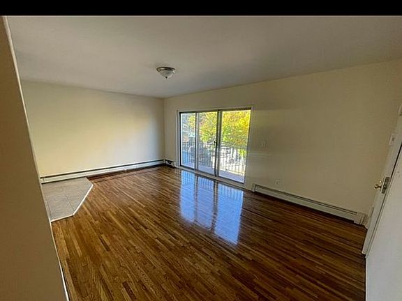 5th image of 32-83 42nd St #2