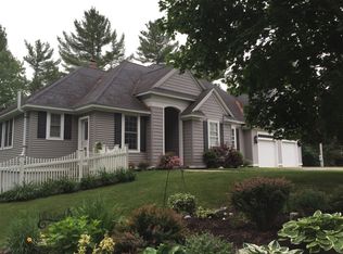 22 Murphy Ln, Hampden, ME 04444