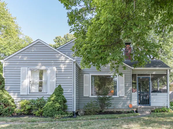2532 Dell Zell Dr, Indianapolis, IN 46220