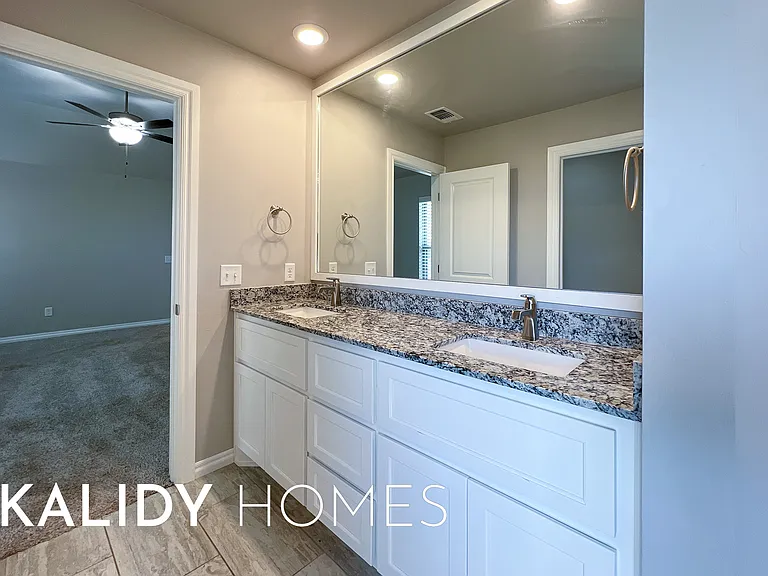 3324 Lola Ct — Photo 23