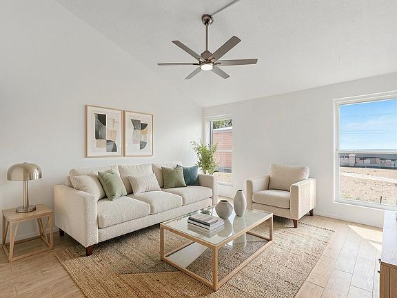4th image of 295 Quixote Dr SE