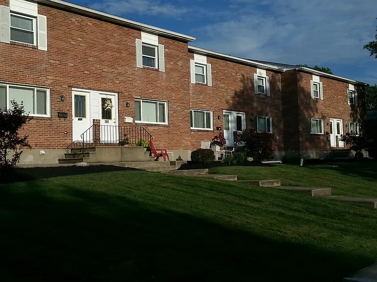 374 Joe McCarthy Dr — Photo 6