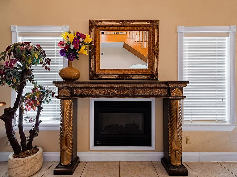 2201 Zacatecas Dr — Photo 5