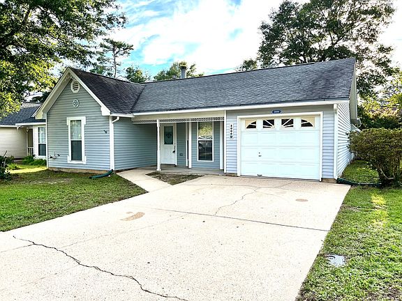 2nd image of 3000 Blue Pine Ln