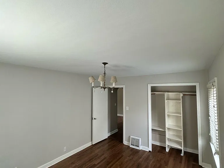 825 E Hampton Ave — Photo 5
