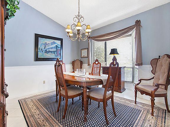 04_dining-room_8 Lethington Road.jpg