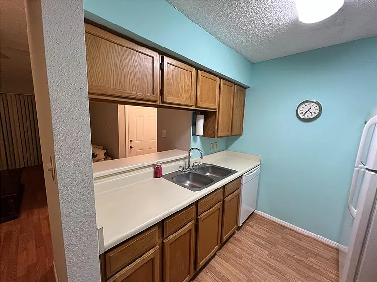 2120 El Paseo St #310 — Photo 5