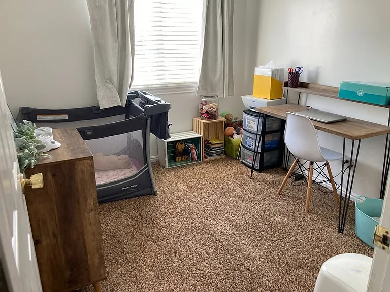 590 N 800 E — Photo 2