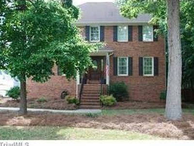 951 George Place Dr, Kernersville, NC, 27284
