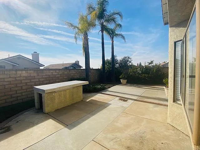 10911 Emerson St — Photo 4
