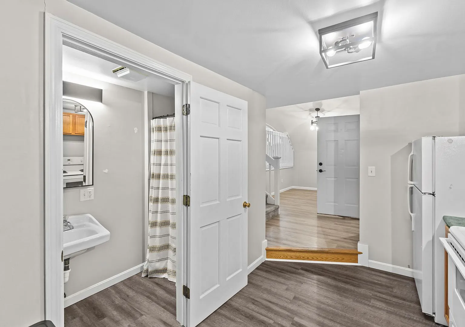 128 Grand Ave — Photo 4