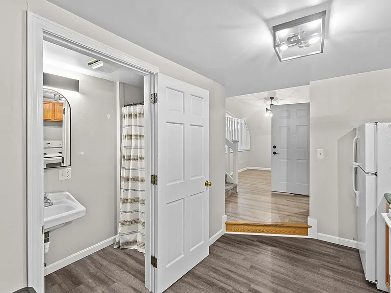 128 Grand Ave — Photo 5