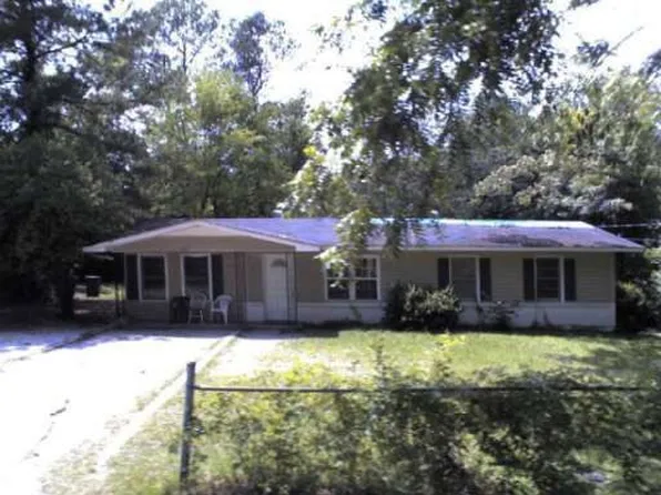 5345 Nisbet Dr, Macon, GA 31206