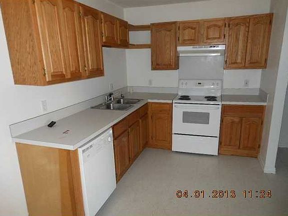4th image of 908/910 Erika Ave