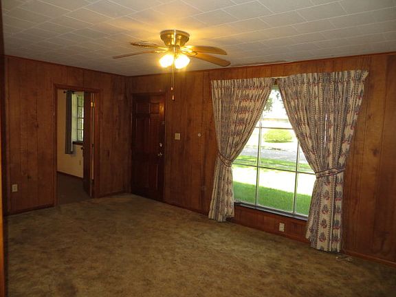 2nd image of 218 Glenwood Dr