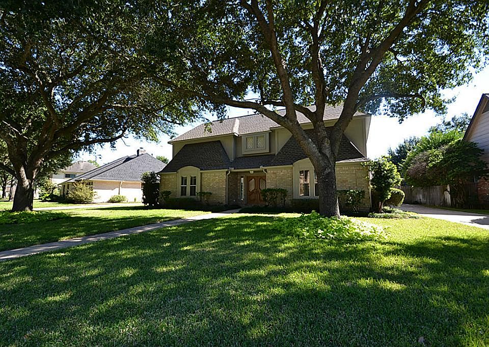 1st image of 7638 Club Lake Dr